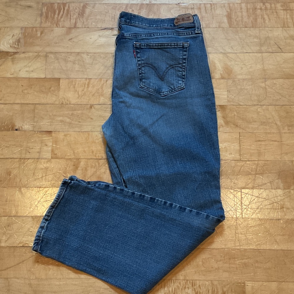 Women’s Levi’s 505 Straight Leg Jeans